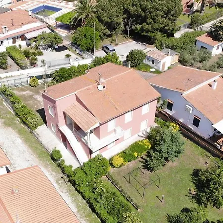 Mare - Terrazza, Giardino Attrezzato E Area Parcheggio * מרינה די קמפו