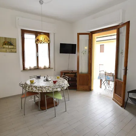 公寓 Mare - Terrazza, Giardino Attrezzato E Area Parcheggio *