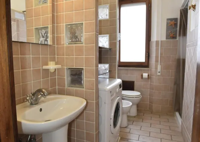 Mare - Terrazza, Giardino Attrezzato E Area Parcheggio *