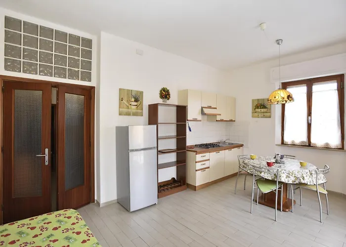 Mare - Terrazza, Giardino Attrezzato E Area Parcheggio