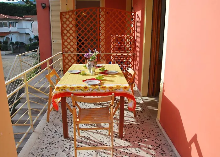 Mare - Terrazza, Giardino Attrezzato E Area Parcheggio