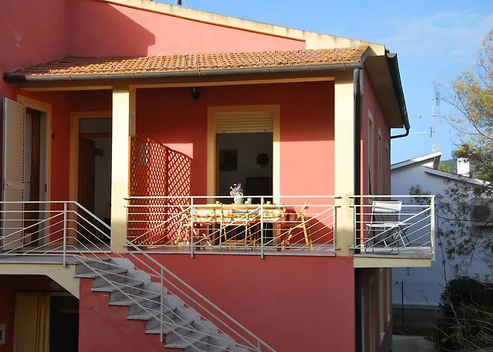 Apartamento Mare - Terrazza, Giardino Attrezzato E Area Parcheggio